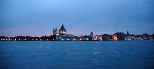 venezia-notte12.jpg