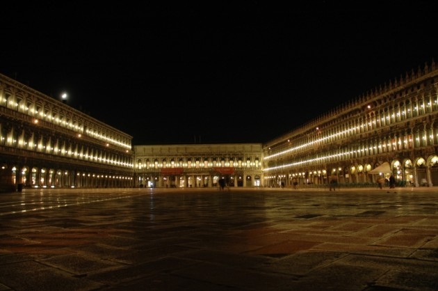 venezia-notte7.jpg